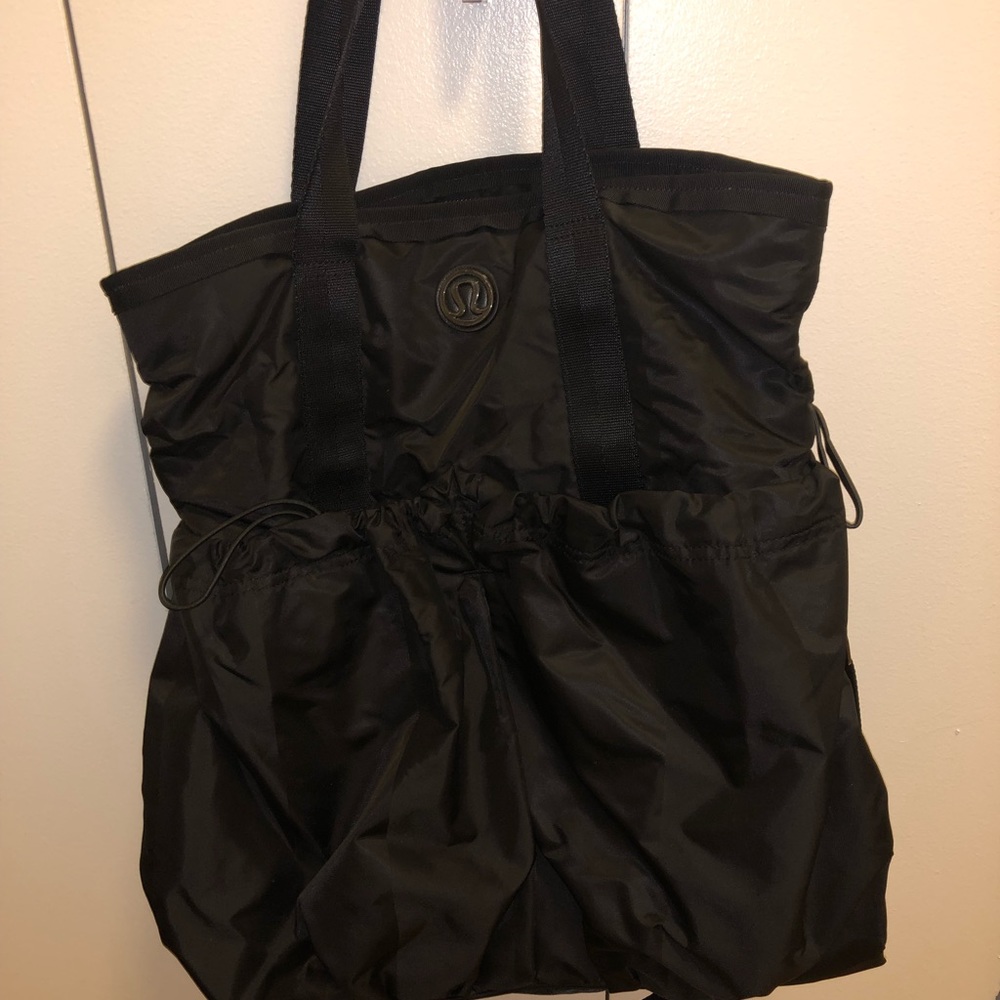 Lululemon bag
